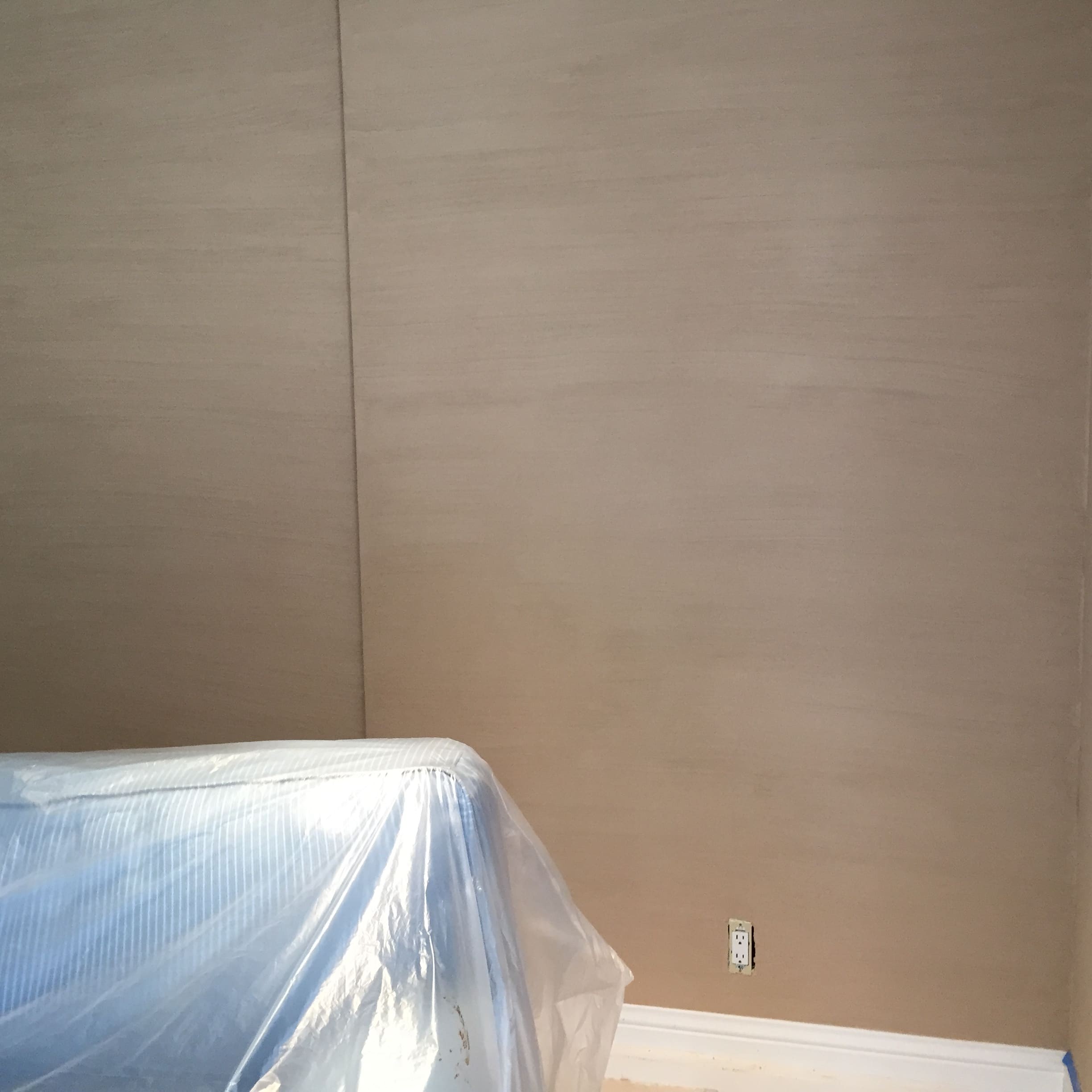 Close detail of the unique mud texture finish